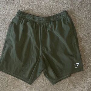 Gym shark men’s short